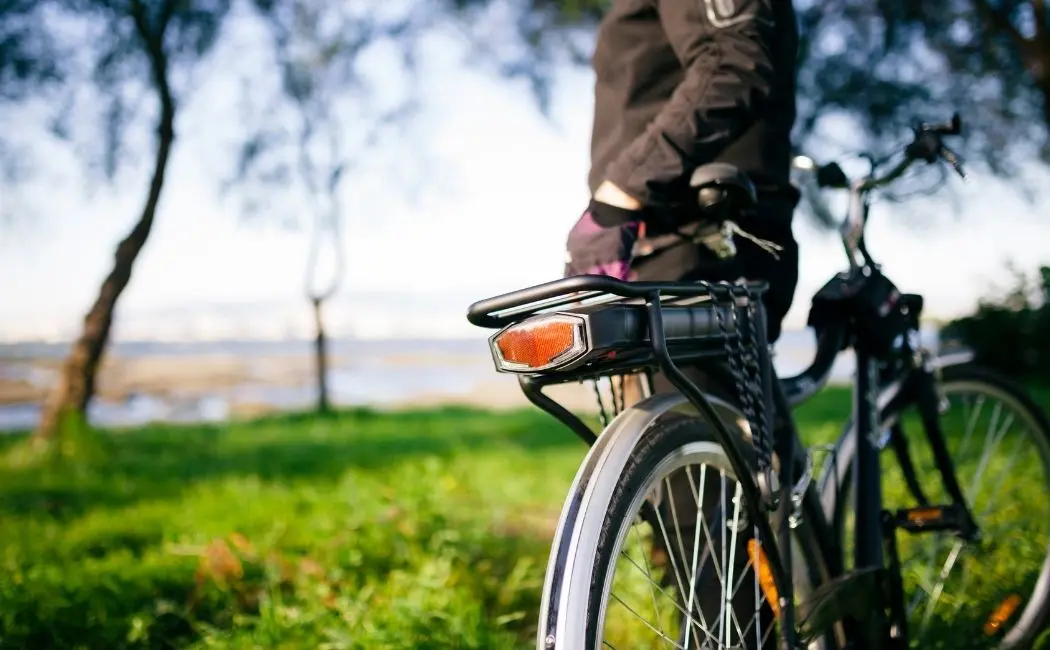 Na jakich warunkach można kupować rowery elektryczne? 
