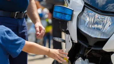 Policyjne motocykle przed przedszkolakami. Rozmowa była o bezpieczeństwie