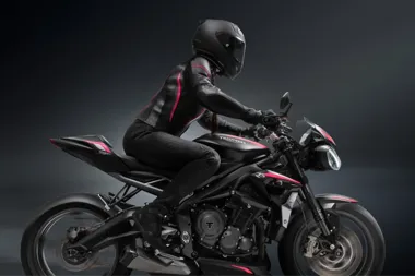 Co najczęściej irytuje w damskiej odzieży motocyklowej i jak tego uniknąć przy zakupie?