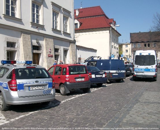 Policja Mysłowice: Mysłowiccy dzielnicowi rozmawiali z młodzieżą o służbie w Policji