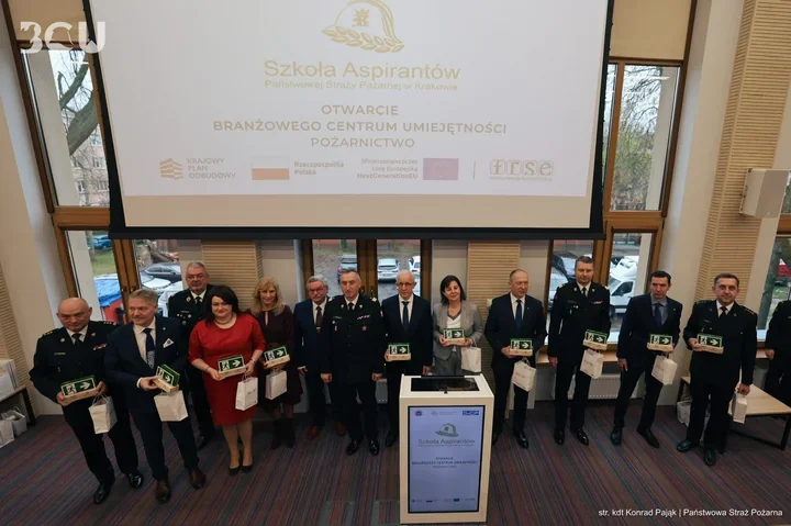 Strażackie centrum ruszyło w Krakowie z udziałem śląskiego komendanta