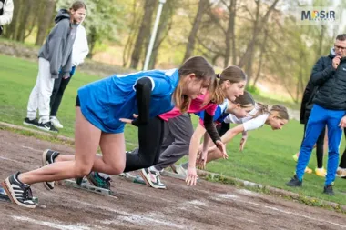 Czwórbój na Promenadzie rozgrzał Mysłowice - SP 17 wzięła drużynę